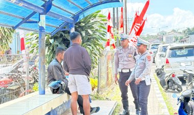 Ciptakan-Kamseltibcar-Lantas,-Satlantas-Laksanakan-Patroli-dan-Pengaturan-di-Jalur-Padat-Ruteng