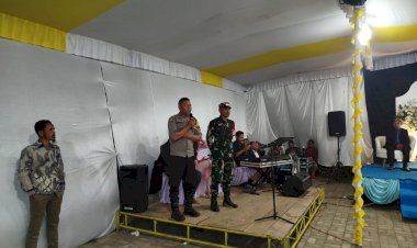Kolaborasi-Bhabinkamtibmas-dan-Babinsa-Kecamatan-Ruteng-Pengamanan-Acara-Pernikahan