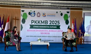 Kabidhumas-Polda-NTT-Bangun-Generasi-Muda-Pencinta-NKRI:-Bekali-Mahasiswa-STIKES-Maranatha-Kupang-Etika-Bermedia-Sosial-yang-Menginspirasi-dan-Memperkuat-Persatuan-Bangsa!