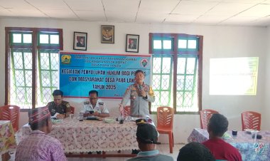 Kapolsek-Reo-Laksanakan-Penyuluhan-Hukum-bagi-Pemerintah-Desa-dan-Masyarakat-Desa-Paralando