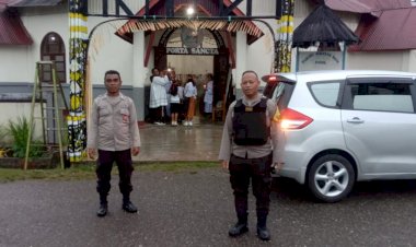 Bhabinkamtibmas-Cibal-Laksanakan-Pengamanan-dan-Pengawalan-Prosesi-Kitab-Suci