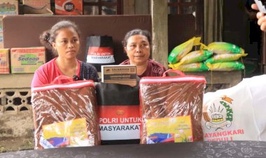 Keluarga-Korban-Banjir-Bandang-di-Mauponggo-Sampaikan-Terima-Kasih-Atas-Perhatian-Kapolri