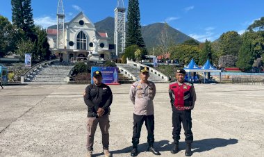Wakapolres-Manggarai-Tinjau-langsung-Kesiapan-Personel-Amankan-Festival-Golo-Curu-2025