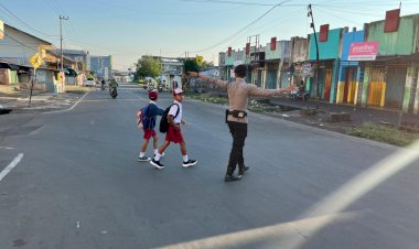 Wujudkan-Keamanan-dan-Keselamatan-Berlalu-Lintas,-Polres-Manggarai--Terapkan-Strong-Point-Pagi-Hari