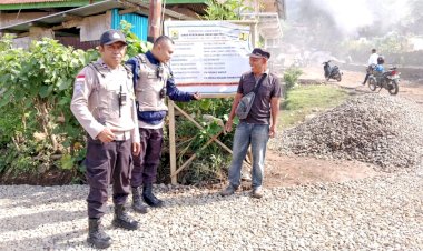 Bhabinkamtibmas-Lelak-Laksanakan-Patroli-dan-Sambang-Ajak-Warga-Jaga-Kamtibmas-serta-Waspadai-Penyebaran-Rabies