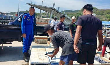 SATPOLAIRUD-POLRES-MANGGARAI-LAKSANAKAN-SAMBANG-DAN-HIMBAUAN-KAMTIBMAS-KEPADA-NELAYAN-PESISIR-REO