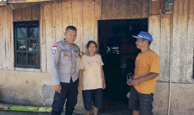 Bhabinkamtibmas-Ruteng-Aipda-Arkadius-M.-Arno-Sambangi-Warga,-Ajak-Bersama-Jaga-Kamtibmas-dan-Cegah-Rabies