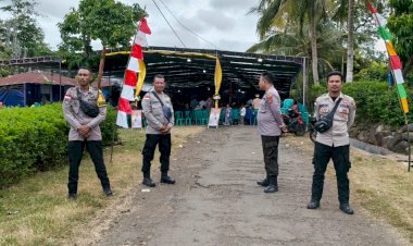 Polsek-Satar-Mese-Amankan-Misa-Syukuran-Tahbisan-Imam-Baru-RD.-Jean-Loustar-Jewadut,-Pr-di-Desa-Legu