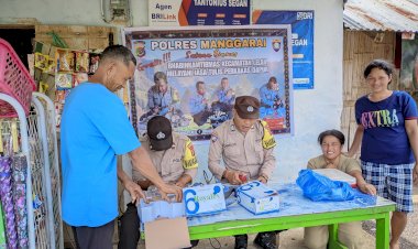 Bhabinkamtibmas-Kec.-Lelak-Gelar-Kegiatan-Sosial-“i-Kawong,-Desa-Bangka-Lelak