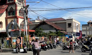 Personel-Polres-Manggarai-Laksanakan-Pengamanan-Ibadah-Minggu-di-Kota-Ruteng