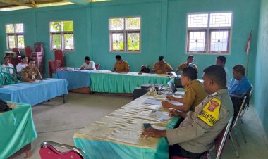 Bhabinkamtibmas-Desa-Golowoi-Ikuti-Sosialisasi-Penertiban-Hewan-Penular-Rabies-di-Cibal-Barat