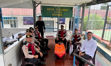 Untuk-Menjaga-Keamanan-Dan-Kenyamanan-Di-Wilayah-Hukum-Polres-Manggarai-Sat-Samapta-Polres-Manggarai-Laksanakan-Patroli-Dialogis