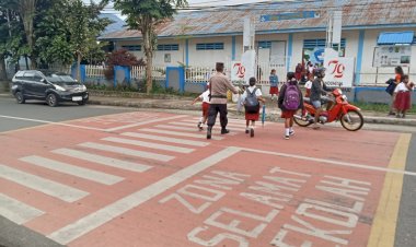 ANGGOTA-POLRES-MANGGARAI-LAKSANAKAN-STRONG-POINT-DI-SEJUMLAH-TITIK-RAWAN-KECELAKAAN