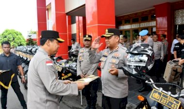Komisi-III-DPR-RI-Apresiasi-Kinerja-Kapolda-NTT:-Perkuat-Layanan-hingga-Pelosok-dengan-20-Motor-Bhabinkamtibmas*