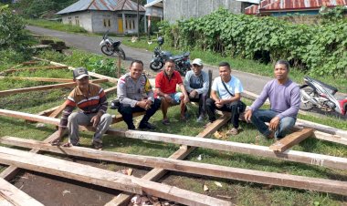 Bhabinkamtibmas-Kelurahan-Lawir-Laksanakan-Sambang-Warga-di-Lokasi-Konstruksi