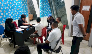 Tuntaskan-Penyidikan,-Sat-Reskrim-Polres-Manggarai-Serahkan-Tiga-Tersangka-Kasus-Pencurian-ke-Kejaksaan-Negeri-Ruteng