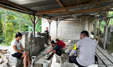 Bhabinkamtibmas-Cibal-Barat-Laksanakan-Patroli-dan-Sambang-di-Desa-Compang-Cibal