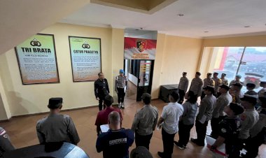 Pada-Apel-pagi-Kepala-Seksi-Humas-Polres-Manggarai-Tekankan-Peran-Strategis-Humas-dalam-Mendukung-Tugas-Kepolisian