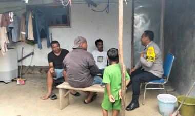 Bhabinkamtibmas-Desa-Pong-La’o-Laksanakan-Patroli-dan-Sambang-Warga-di-Desa-Poco-Likang