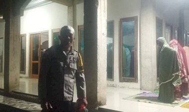 Pelaksanaan-Sholat-Qiyam-(Tarawih)-Ramadan-1447-H-/-Tahun-2026-di-Wilayah-Kecamatan-Reok-Berjalan-Aman-dan-Lancar