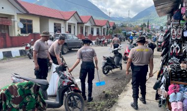 Dukung-Program-Presiden-ASRI,-Sat-Samapta-Polres-Manggarai-Polda-NTT,-Gelar-Bhakti-Sosial-di-Jalan-Bhayangkara