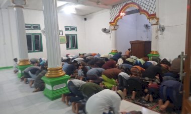 Polsek-Reo-Polres-Manggarai-Polda-NTT-Gelar-Pengamanan-Shalat-Tarawih,-Pastikan-Situasi-Kondusif-Selama-Ramadan-1447-H