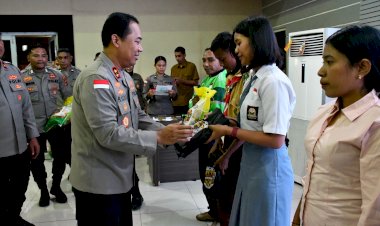 Kapolda-NTT-Pimpin-Apel-Siaga-Kamtibmas,-Komitmen-Bersama-Dikukuhkan:-NTT-Aman-untuk-Indonesia-Hebat