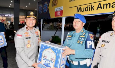 Sukses-Kawal-Mudik-Aman,-Keluarga-Nyaman:-Kapolda-NTT-Bersama-Jajaran-Catatkan-Tren-Positif-dan-