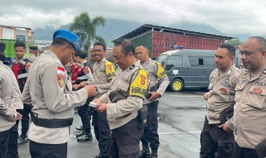 Propam-Polres-Manggarai-Gelar-Gaktibplin,-Perkuat-Disiplin-Personel-Sejak-Pagi-Hari