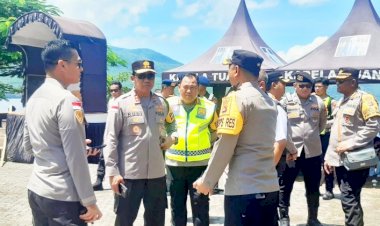 Pastikan-Pengamanan-Maksimal,-Kapolda-NTT-Tinjau-Langsung-Prosesi-Semana-Santa-di-Kapela-Tuan-Ma