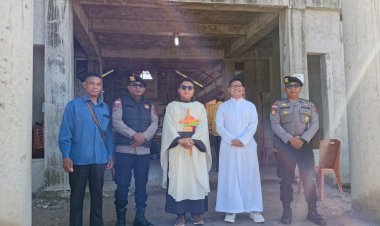 Pengamanan-Misa-Paskah-Hari-Kedua-di-Stasi-Pedre-Pio-Kenda-Berjalan-Kondusif