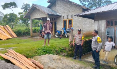 Bhabinkamtibmas-Polsek-Ruteng-Intensifkan-Sambang-Warga-di-Desa-Pong-La’o,-Perkuat-Kemitraan-dan-Kamtibmas