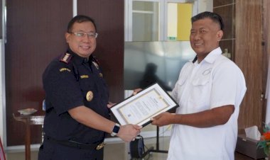 Kolaborasi-Efektif-Ungkap-11-Juta-Batang-Rokok-Ilegal,-4-Personel-Polres-Belu-Terima-Penghargaan-Bhakti-Chandra-Naraya