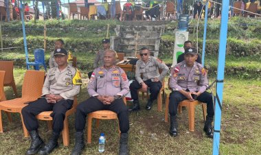 POLRES-MANGGARAI-LAKSANAKAN-PENGAMANAN-TURNAMEN-SEPAK-BOLA-DAN-VOLI-DALAM-RANGKA-DIES-NATALIS-KE-67-UNIKA-SANTU-PAULUS-RUTENG