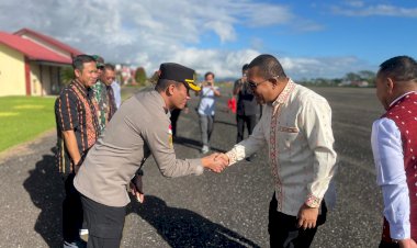 Perkuat-Sinergitas,-Kapolres-Manggarai-Hadiri-Penjemputan-Gubernur-NTT-Bersama-Forkopimda