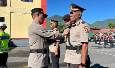 UPACARA-SERAH-TERIMA-JABATAN-KAPOLSEK-CIBAL-POLRES-MANGGARAI-BERLANGSUNG-KHIDMAT