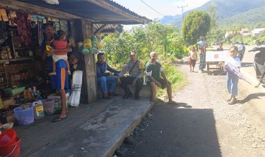 BHABINKAMTIBMAS-KELURAHAN-CAREP-INTENSIFKAN-PATROLI-DAN-SAMBANG-DI-KAMPUNG-LACI,-AJAK-WARGA-JAGA-KAMTIBMAS-DAN-TINGKATKAN-KEPEDULIAN-LINGKUNGAN
