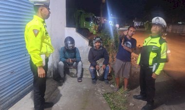 SATLANTAS-POLRES-MANGGARAI-GELAR-PATROLI-MALAM-ANTISIPASI-BALAP-LIAR-DAN-KECELAKAAN-LALU-LINTAS