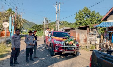 POLSEK-REO-LAKSANAKAN-PENGAWALAN-DAN-PENGAMANAN-PROSESI-SAKRAMEN-MAHA-KUDUS-CORPUS-CHRISTI,-RATUSAN-UMAT-KATOLIK-IKUTI-PERARAKAN-DENGAN-KHIDMAT