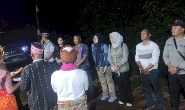 BHABINKAMTMAS-KECAMATAN-WAE-RI'I-LAKSANAKAN-PENGAMANAN-DAN-PENDAMPINGAN-TIM-VERIFIKASI-FAKTUAL-DESA-PERSIAPAN-COMPANG-RU'A