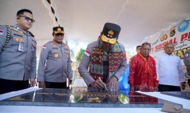 Kapolda-NTT-Resmikan-6-Titik-Sumur-Bor-dan-Salurkan-Bantuan-Sosial-di-Kota-Kupang,-Wujud-Nyata-“Polda-NTT-Penuh-Kasih”-pada-Hari-Bhayangkara-ke-80