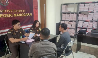 Polsek-Reo-Polres-Manggarai-Limpahkan-Tersangka-dan-Barang-Bukti-Kasus-Pencurian-ke-Kejaksaan-Negeri,-Wujud-Komitmen-Penegakan-Hukum-Profesional*