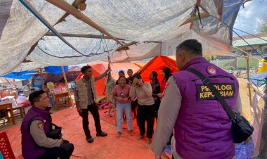 Polres-Manggarai-Hadir-Pulihkan-Trauma-Anak-Penyintas-Gempa-Bumi-Melalui-Trauma-Healing-di-Kampung-Nunang