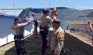 PASCA-GEMPA,-POLRES-MANGGARAI-BANGUN-16-TENDA-BELAJAR-DI-LIMA-KECAMATAN-DUKUNG-PROSES-BELAJAR-MENGAJAR-KEMBALI-BERJALAN-AMAN