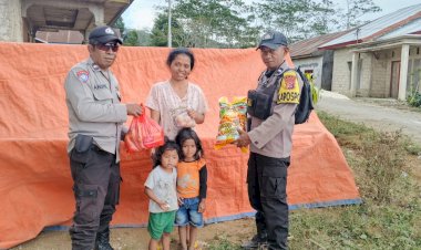 Polres-Manggarai-Salurkan-Bantuan-untuk-Korban-Gempa-di-Kecamatan-Lelak