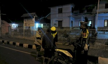 Polres-Manggarai-Gencarkan-Patroli-Malam,-Antisipasi-Balap-Liar-dan-Penggunaan-Knalpot-Tidak-Sesuai-Spesifikasi