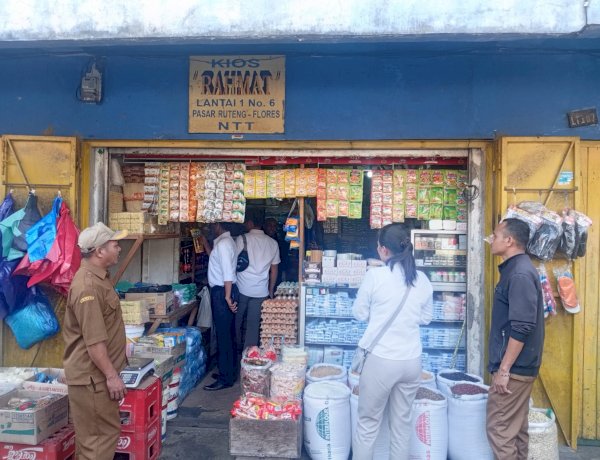 Polres Manggarai Pastikan Harga Beras Tetap Stabil, Satgas Turun Langsung ke Pasar Inpres Ruteng