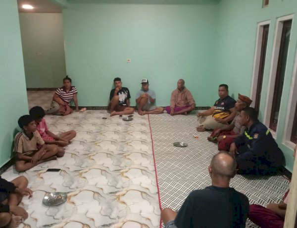 BHABINKAMTIBMAS DESA CAMBIR LECA LAKSANAKAN SAMBANG DAN PATROLI DIALOGIS DI KAMPUNG PONGPAHAR