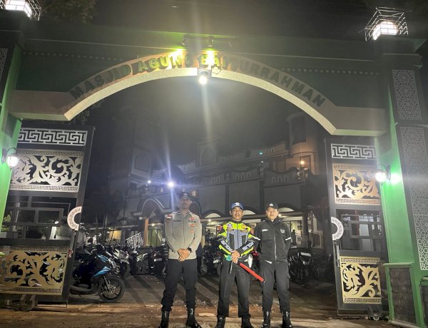 Personel Polres Manggarai Laksanakan Pengamanan Sholat Tarawih di Sejumlah Masjid di Kota Ruteng