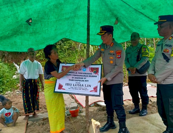 Kapolda NTT Salurkan Bantuan Rumah Layak Huni Melalui Kapolres Manggarai untuk Warga di Wilayah 3T